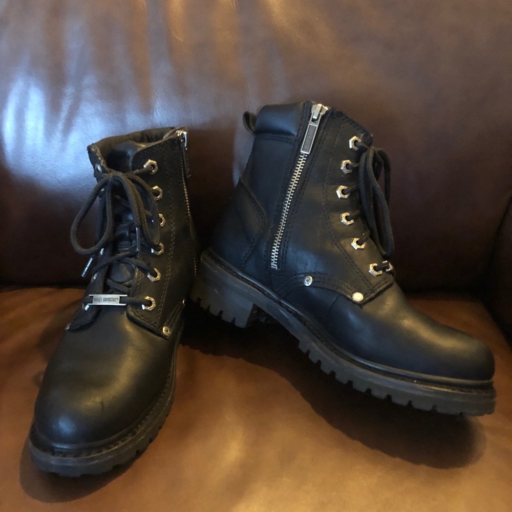 Ladies Harley Davidson riding boots